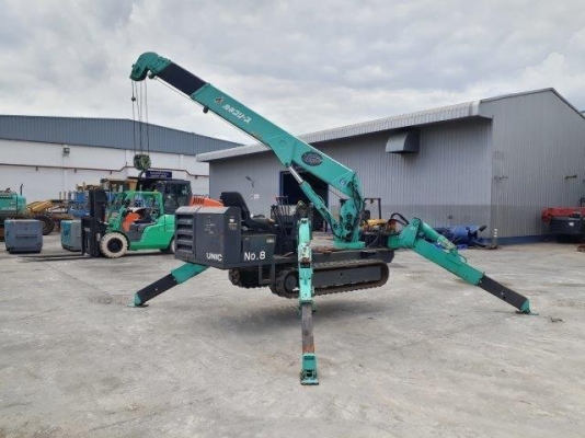 Spider Crane : Unic : URW375CD Spider Crane : Unic : URW375CD