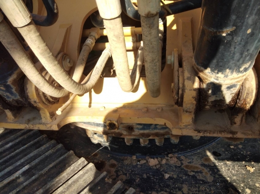 CAT320D2 รถทำงาน6,500ชม.เครื่องดีปั้มแน่น โซ่ดีเฟลมสวย เอกสารอิกวอย ราคาต่อรองได้นิดหน่อย คอม20,000