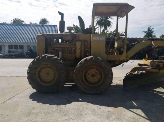 รถเกรดเดอร์ CATERPILLAR รุ่น 12F