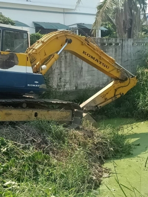 KOMATSU PC 100-3