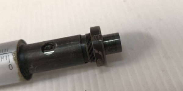 ตัวละ 220 บ.ส่งถึงบ้านฟรี โทร 083-2000058 LINE ID: line832923 ไมโครมิเตอร์ชนิดดันเลื่อนเข้า - ออก ยึดติดกับเครื่องจักรเพื่อปรับได้อย่างละเอียด ระยะทำงาน 0 - 25 มม. ความละเอียด 0.01 มม.