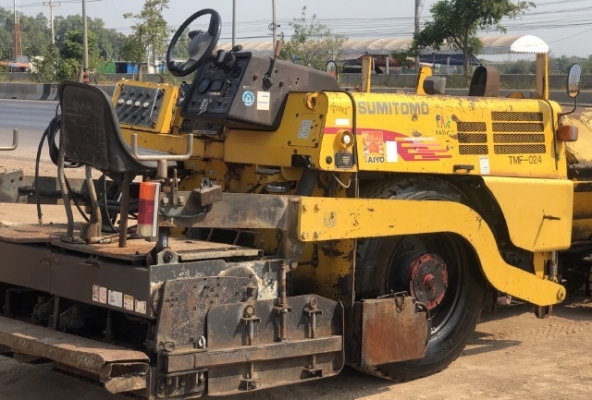 ขายรถปูยาง SUMITOMO HA31W-2 (ขนาด 3 เมตร) ปี 2002 นำเข้าเองจากญี่ปุ่น สภาพสวยพร้อมใช้ มีVDOการทำงานครับ