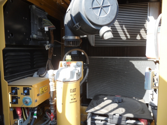 313d2gc รถดีมาบอกต่อ ราคา 2,3ล้าน 2,900ชั่วโมง สนใจโทร081-989-1989 หรั่งครับ