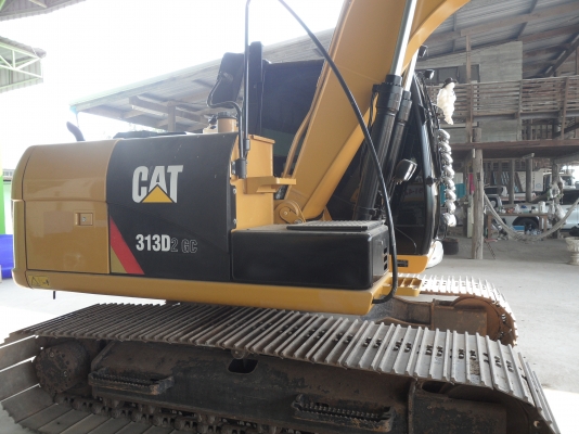 313d2gc รถดีมาบอกต่อ ราคา 2,3ล้าน 2,900ชั่วโมง สนใจโทร081-989-1989 หรั่งครับ