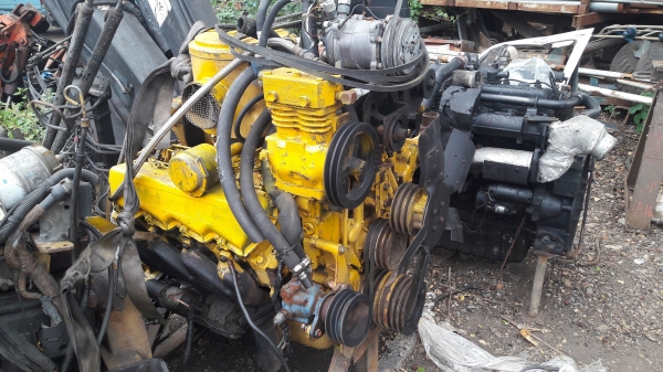 ขายเครื่อง+ปั้ม CAT 3208 (V8) เก่านอกนำเข้า โทร 084-5424150