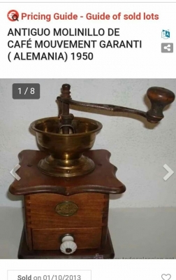 เครื่องบดกาแฟมือหมุนโบราณ งานเก่ายุโรป อายุ 70 ปี ใช้งานได้ ตกแต่งร้าน เก็บสะสม หายากครับ