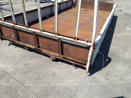 ขาย กระบะ เหล็ก สำหรับรถบรรททุก 6 ล้อ เก่าญี่ปุ่น เพียง 8,500 บาท