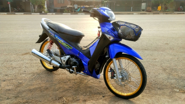 เวฟ125s ไฟเลี่ยวบังลม สตาร์ทมือ เครื่องดีฟิตใหม่ทั้งคัน เวฟ125s ไฟเลี่ยวบังลม สตาร์ทมือ เครื่องดีฟิตใหม่ทั้งคัน