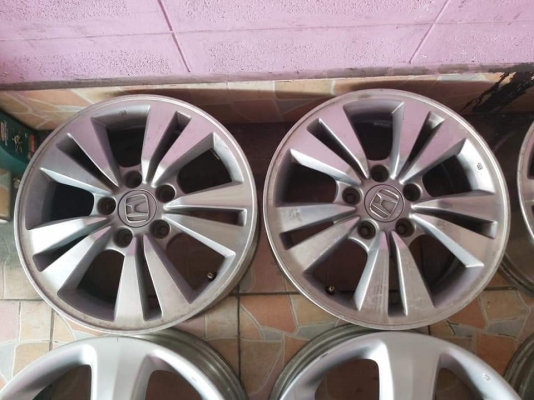 ขายเหมาล้อ Honda 2 ชุด Accord 16",CRV 17" ล้อสภาพดี ไม่มีซ่อม ไม่คด ไม่ดุ้ง มีริ้วรอยตามการใช้งาน ราคาขายทิ้ง ทั้งหมดนี้ 3500.-NET ขายเหมาล้อ Honda 2 ชุด Accord 16",CRV 17" ล้อสภาพดี ไม่มีซ่อม ไม่คด ไม่ดุ้ง มีริ้วรอยตามการใช้งาน ราคาขายทิ้ง ทั้งหมดนี้ 3500.-NET