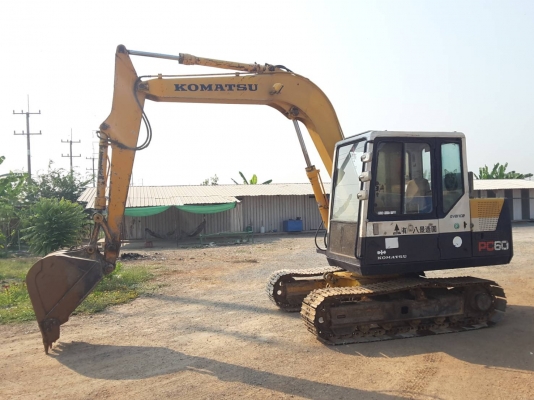 ขาย!! &gt;&gt;&gt; Komatsu PC60 รุ่น 6 รถพร้อมใช้งาน ช่วงล่างสวย เฟรมสวย บอดีสวย &lt;&lt;&lt; เบอร์ติดต่อ 098-7155789 086-4631102