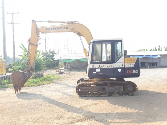 ขาย!! &gt;&gt;&gt; Komatsu PC60 รุ่น 6 รถพร้อมใช้งาน ช่วงล่างสวย เฟรมสวย บอดีสวย &lt;&lt;&lt; เบอร์ติดต่อ 098-7155789 086-4631102