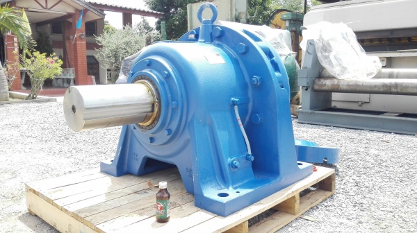 หัวเกียร์ทดขนาดใหญ่ของญี่ปุ่นใหม่ SUMITOMO JAPAN อัตราทด 1 : 87 เพลาออก 7&rdquo; เข้า 3&rdquo; ของให