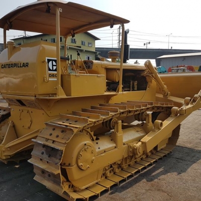 แทรคเตอร์ Caterpillar รุ่น D6C