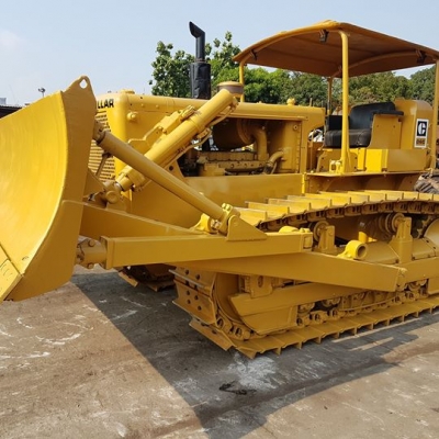 แทรคเตอร์ Caterpillar รุ่น D6C