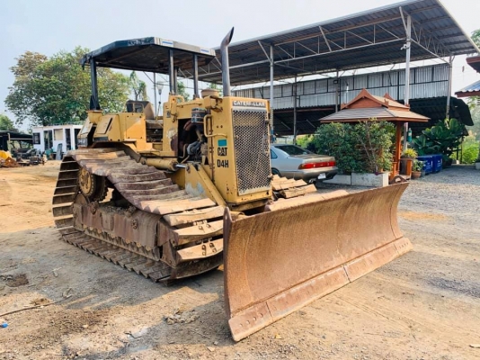 CAT D4H  เอกสารซื้อขาย ราคา 550,000 บาทตีนเป็ด ใบสวย โซ่หนา เครื่องดี เกียรดี รถพร้อมใช้งาน โทรหาที่เบอร์081-989-1989 หรั่งครับ