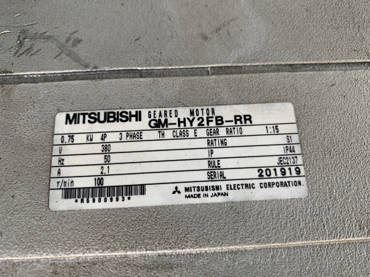 ขายมอเตอร์แบบเพลาสวม Mitsubishi 1HP. 380V made in Japan อัตราทด 1:15 เพลาออกประมาณ 95รอบต่อนาที ใช้งานได้หลายรูปแบบ สภาพดีเดิมๆ หมุนนิ่ม พร้อมใช้งาน มี 2ตัวครับ ราคาตัวละ 4,300 บาท
