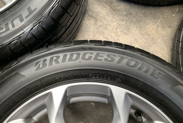 ล้อแม็ก 5รู114 Mazda CX3 ขอบ 16 พร้อมยาง 215-60-16 Bridgestone ปี 18 สภาพสวย