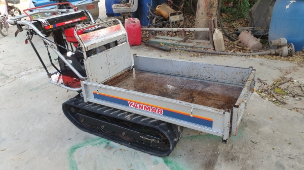 รถแทรคยางการเกษตร