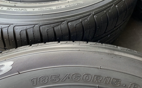 ยางใหม่ป้ายแดง 185-60-15 Maxxis ปี 20 สวยกริ๊บ ยางใหม่ป้ายแดง 185-60-15 Maxxis ปี 20 สวยกริ๊บ