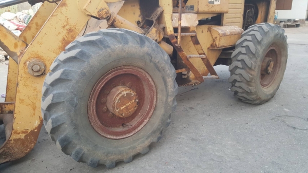 ขายด่วน รถตัก KOMATSU JH63 เอวอ่อน เครื่องดี สภาพเดิมๆ ยางสวย แบตใหม่ ราคาต่อรองได้ครับ
