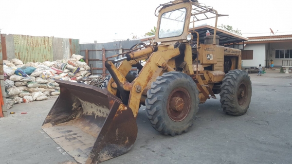ขายด่วน รถตัก KOMATSU JH63 เอวอ่อน เครื่องดี ยางสวย แบตใหม่ ราคาต่อรองได้ครับ