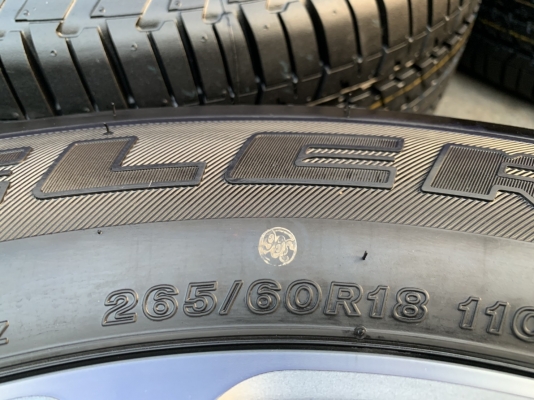 ล้อแม็กป้ายแดง Ford Ranger Wildtrak รุ่นใหม่ล่าสุด ขอบ18 พร้อมยางใหม่ป้ายแดง 265-60-18 Bridgestone ปลายปี 19 ยกห้าง