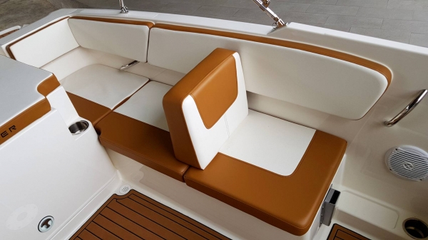 Bayliner 2020 VR4 Inboard