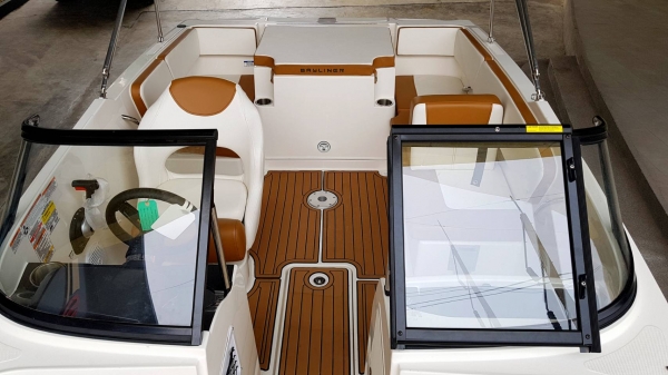 Bayliner 2020 VR4 Inboard