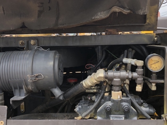 ขายรถปูยาง SUMITOMO (ขนาด 4.5 เมตร) ปี 2006 นำเข้าเองจากญี่ปุ่น สภาพสวยพร้อมใช้งาน มีVDOการทำงานครับ