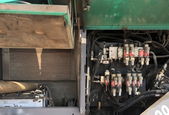 ขายรถปูยาง VOGELE SUPER1600-1 (ขนาด 8 เมตร) ปี 2005 นำเข้าเองจากญี่ปุ่น สภาพสวยพร้อมใช้งาน มีVDOการทำงานครับ