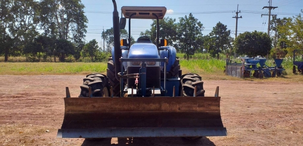 ขาย รถไถ newholland ts 126 ขาย รถไถ newholland ts 126