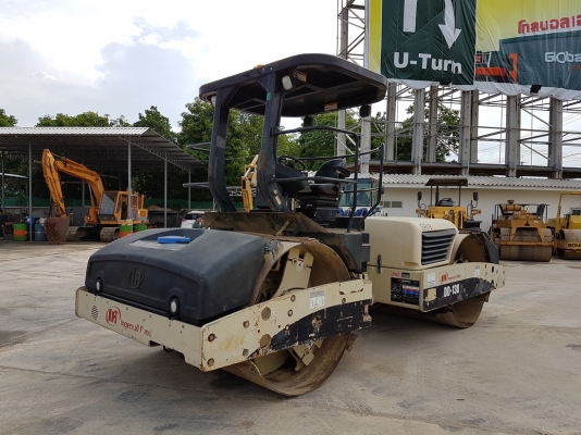 ขายรถบดอัดสั่นสะเทือน Ingersoll Rand DD-138HFA น้ำหนัก 13 ตัน นำเข้าจากอเมริกาแท้ 100\% สภาพสวย ไม่เ ขายรถบดอัดสั่นสะเทือน Ingersoll Rand DD-138HFA น้ำหนัก 13 ตัน นำเข้าจากอเมริกาแท้ 100\% สภาพสวย ไม่เ