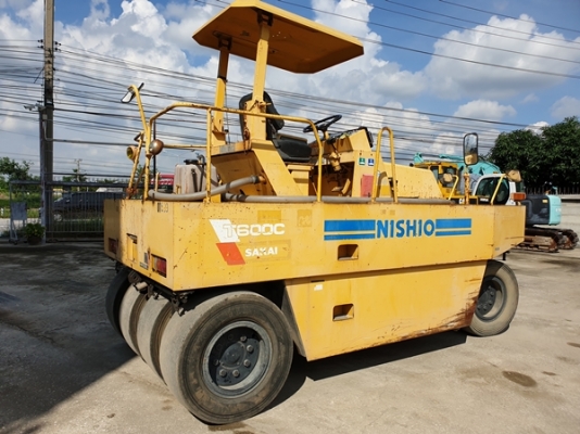 ขายรถบดล้อยาง ยี่ห้อ SAKAI T600C นำเข้าจากประเทศญี่ปุ่นแท้ 100\% สภาพสวย ไม่เคยใช้งานในไทย