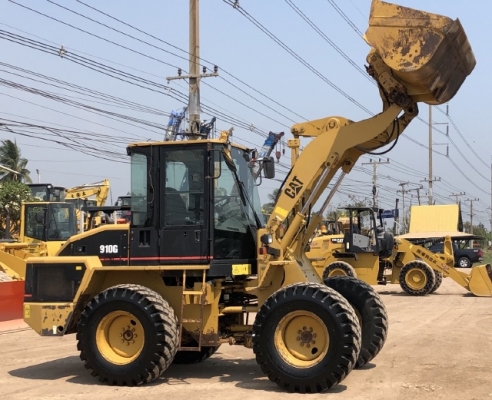ขายรถตักล้อยาง CAT 910G นำเข้าเองจากญี่ปุ่น สภาพสวยพร้อมใช้ มีVDOการทำงานครับ ขายรถตักล้อยาง CAT 910G นำเข้าเองจากญี่ปุ่น สภาพสวยพร้อมใช้ มีVDOการทำงานครับ
