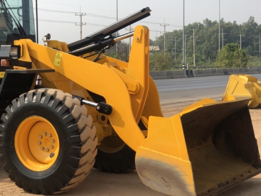 ขายรถตักล้อยาง CAT 910H (เทียบเท่า WA100-6) ปี 2013 รถนอกนำเข้าเองจากญี่ปุ่น สภาพสวยพร้อมใช้ มีVDOการทำงานครับ