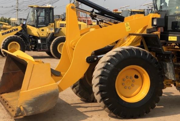 ขายรถตักล้อยาง CAT 910H (เทียบเท่า WA100-6) ปี 2013 รถนอกนำเข้าเองจากญี่ปุ่น สภาพสวยพร้อมใช้ มีVDOการทำงานครับ