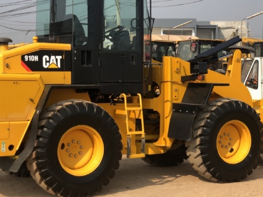 ขายรถตักล้อยาง CAT 910H (เทียบเท่า WA100-6) ปี 2013 รถนอกนำเข้าเองจากญี่ปุ่น สภาพสวยพร้อมใช้ มีVDOการทำงานครับ