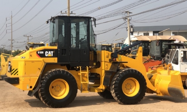 ขายรถตักล้อยาง CAT 910H (เทียบเท่า WA100-6) ปี 2013 รถนอกนำเข้าเองจากญี่ปุ่น สภาพสวยพร้อมใช้ มีVDOการทำงานครับ