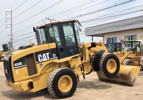 ขายรถตักล้อยาง CAT 924G นำเข้าเองจากญี่ปุ่น สภาพสวยพร้อมใช้ มีVDOการทำงานครับ