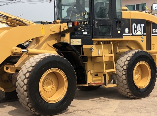 ขายรถตักล้อยาง CAT 924G นำเข้าเองจากญี่ปุ่น สภาพสวยพร้อมใช้ มีVDOการทำงานครับ