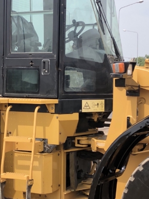 ขายรถตักล้อยาง CAT 924G นำเข้าเองจากญี่ปุ่น สภาพสวยพร้อมใช้ มีVDOการทำงานครับ