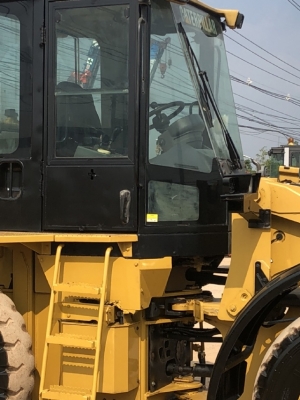 ขายรถตักล้อยาง CAT 924H ปี 2010 นำเข้าเองจากญี่ปุ่น สภาพสวยพร้อมใช้ มีVDOการทำงานครับ