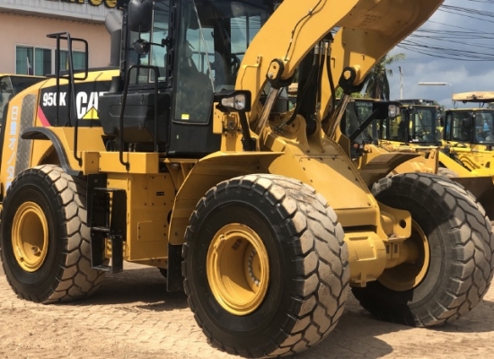 ขายรถตักล้อยาง CAT 924H ปี 2010 นำเข้าเองจากญี่ปุ่น สภาพสวยพร้อมใช้ มีVDOการทำงานครับ