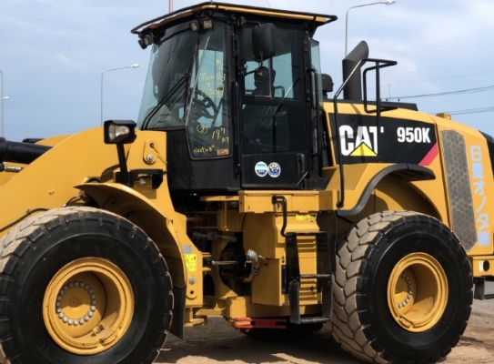 ขายรถตักล้อยาง CAT 924H ปี 2010 นำเข้าเองจากญี่ปุ่น สภาพสวยพร้อมใช้ มีVDOการทำงานครับ