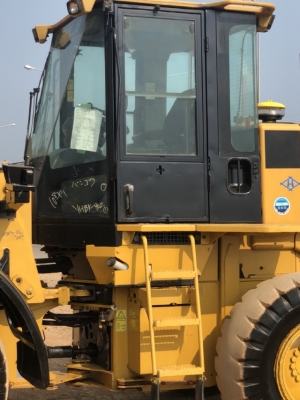 ขายรถตักล้อยาง CAT 924H ปี 2010 นำเข้าเองจากญี่ปุ่น สภาพสวยพร้อมใช้ มีVDOการทำงานครับ