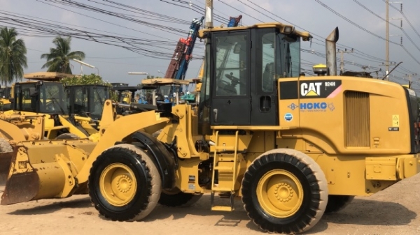 ขายรถตักล้อยาง CAT 924H ปี 2010 นำเข้าเองจากญี่ปุ่น สภาพสวยพร้อมใช้ มีVDOการทำงานครับ