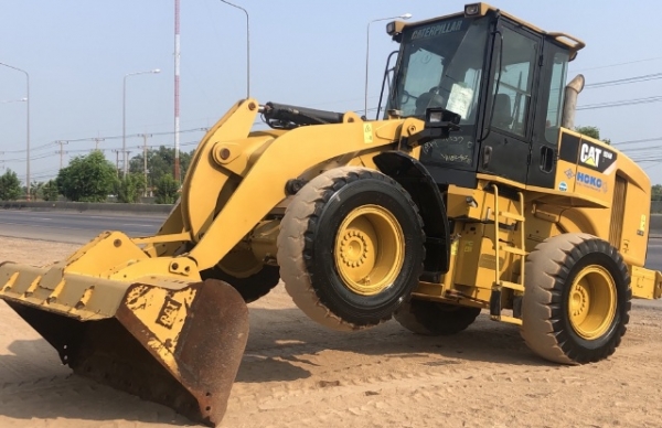 ขายรถตักล้อยาง CAT 924H ปี 2010 นำเข้าเองจากญี่ปุ่น สภาพสวยพร้อมใช้ มีVDOการทำงานครับ