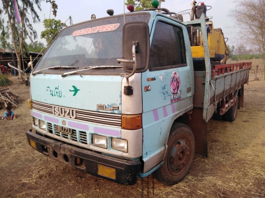 Isuzu NKR ขายหัวเก๋งครับ เกียรสั้นหัวยกได้