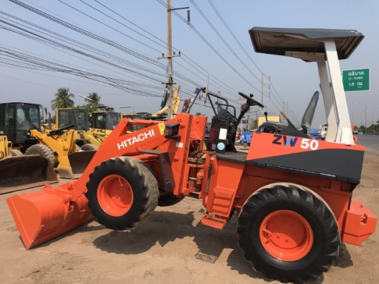 ขายรถตักล้อยาง HITACHI LX30 (เทียบเท่า WA50) นำเข้าเองจากญี่ปุ่น สภาพสวยพร้อมใช้ มีVDOการทำงานครับ
