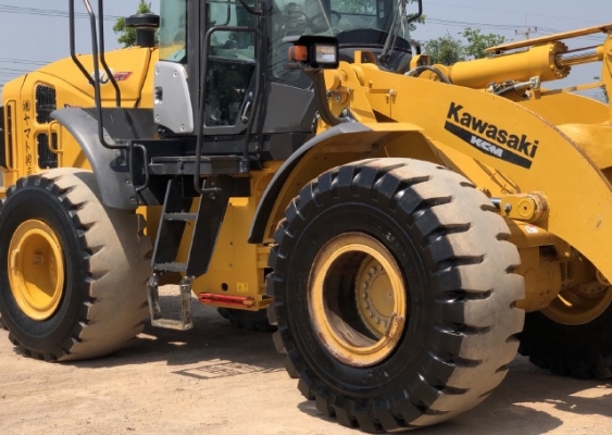 ขายรถตักล้อยาง HITACHI ZW220-5B ปี 2015 นำเข้าเองจากญี่ปุ่น สภาพสวยพร้อมใช้ มีVDOการทำงานครับ